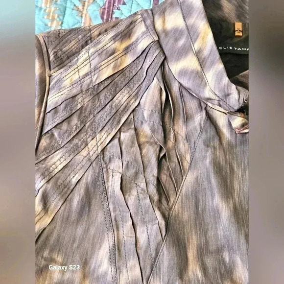 Elie Tahari top with matching belt‎ - Picture 3 of 9